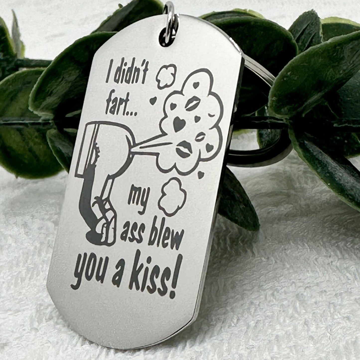 Stainless Steel "I Didn't Fart" Keychain - The Perfect Prank Gift For Friends, Classmates And Colleagues